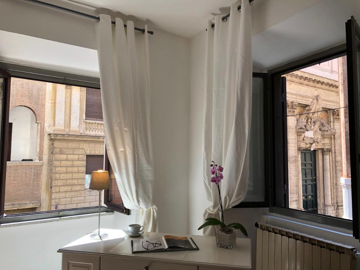Navona Inn Apartments โรม ภายนอก รูปภาพ