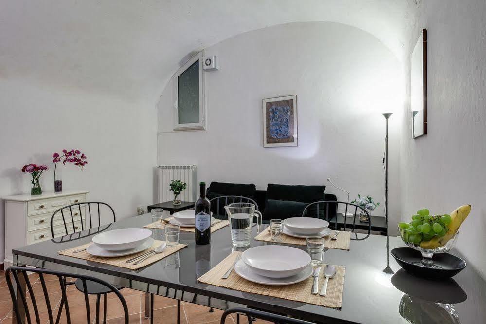 Navona Inn Apartments โรม ภายนอก รูปภาพ