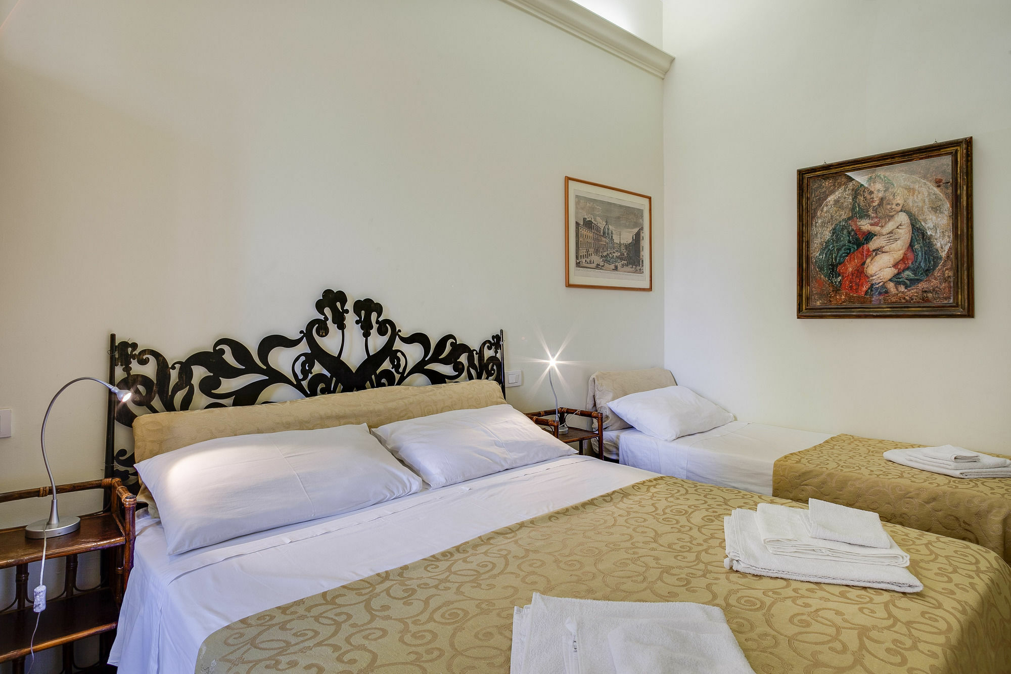 Navona Inn Apartments โรม ภายนอก รูปภาพ